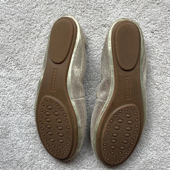 Talbots ballet flats. Gold. - Picture 3 of 8